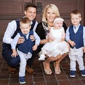 Sara Mills's photo