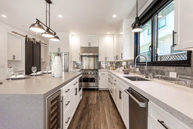 Transitional kitchen photo in San Francisco
