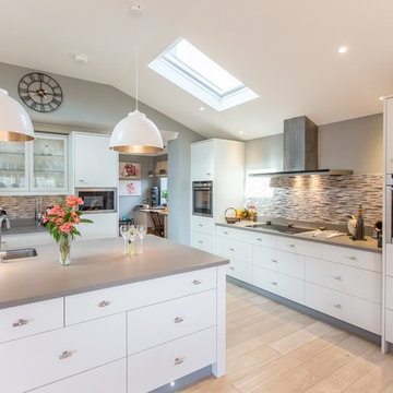 Monmouth painted kitchen