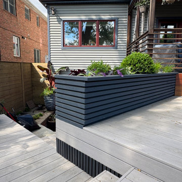 Brooklyn Bayridge with putting green