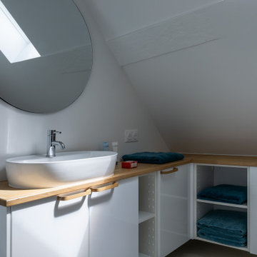 Cocon minimaliste et chaleureux en campagne (Etage)