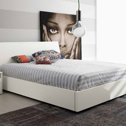 Italian Bed / Bedroom Oliver 02 by SPAR - $1,699.00 - Platform Beds