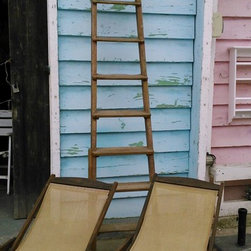 Tables and chairs - Furniture