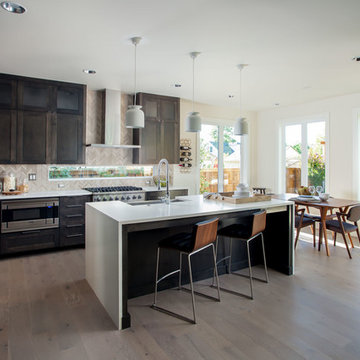 Traditional Shingle Style meets Modern Chic