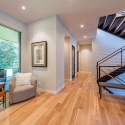 1020 Hermosa - Products