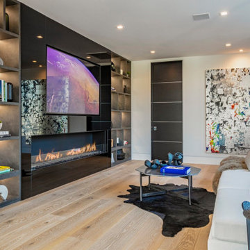 Bundy Drive Brentwood, Los Angeles luxury home modern TV room interior design