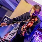 Scott Mwangis foto