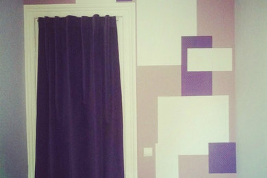 Cette image montre une maison design.