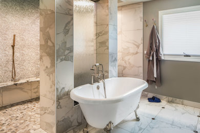 Inspiration for a timeless bathroom remodel in Detroit