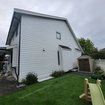 Siding Installation - James Hardie Lap Siding in Arctic White
