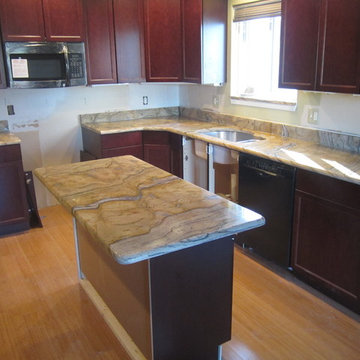 Kitchen granite countertops