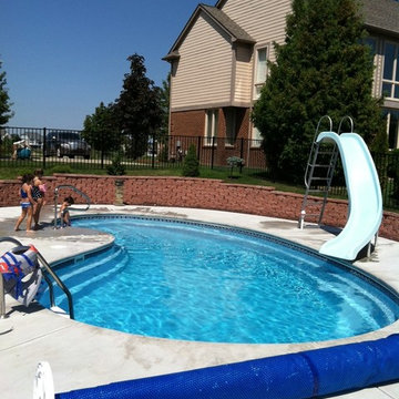Leading Edge - Crystal Bay Swimming Pool