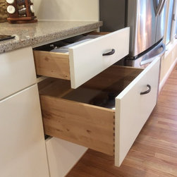 Dove tailed drawers - Kitchen Drawer Organizers