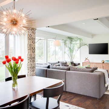 Yarrow Point: Modern Great Room
