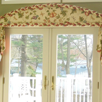 Cornice with Braid and Cascades in Dining Room.