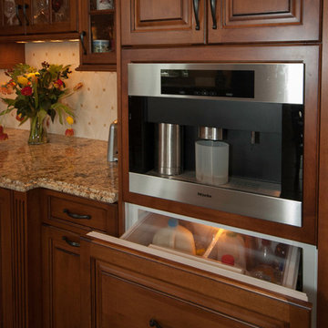 Contrasting Kitchen in Manasquan, NJ