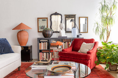 Example of an eclectic living room design in San Diego