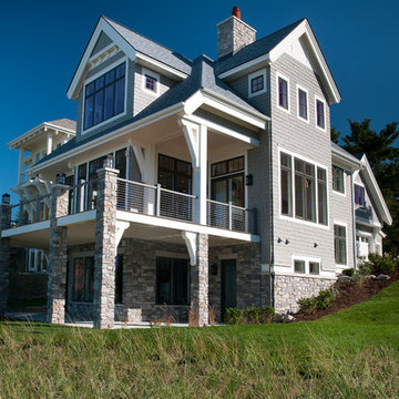 Sheridan - Narrow Lakefront Bluff