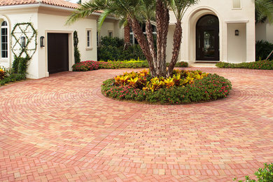 Elegant patio photo in Other