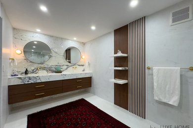 Example of a bathroom design in Miami