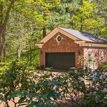 Detached Garage