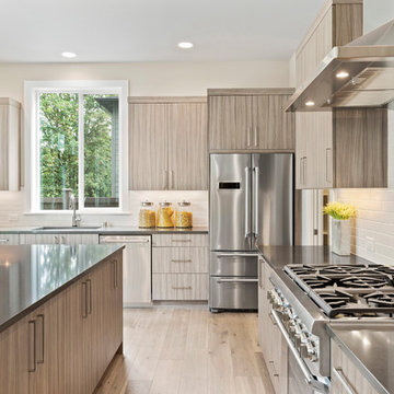 Modern Redmond Stunner