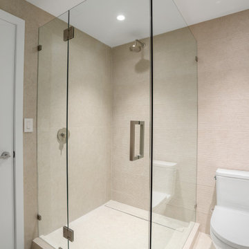 Contemporary Home - 12