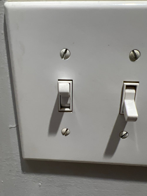 flickering kitchen lights