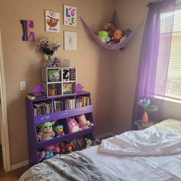 Pre-Teen Girls Bedroom