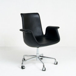 Modern Classics: WK Leather Chair - Office Chairs