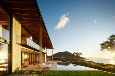 Example of a minimalist deck design in Hawaii