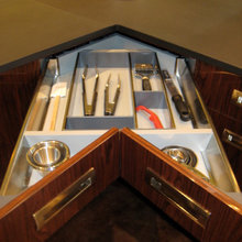 corner drawers