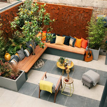 Pool/spa/kitchen