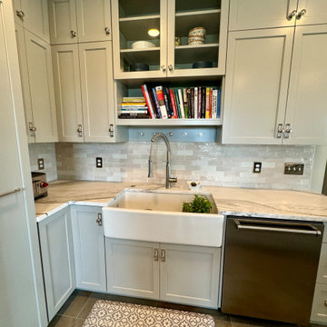 Clean-up and second prep sink area