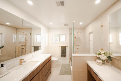 Bathroom - bathroom idea in San Francisco