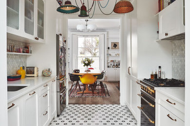 Kitchen - eclectic kitchen idea in London