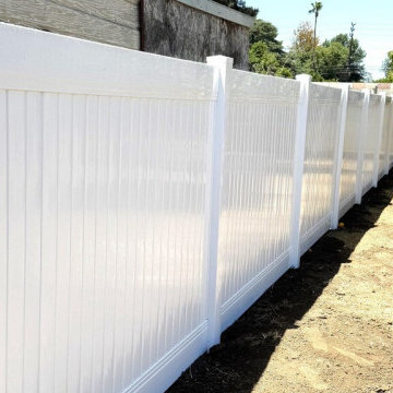 Secure Fences - Vinyl Fencing