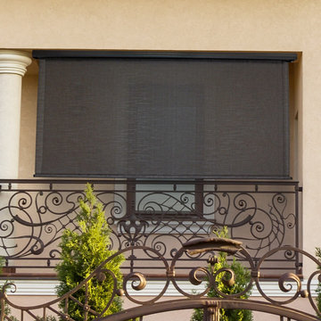 Cordless Outdoor Sun Shades (PVC - PVC Coated Polyester Fabric)