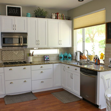 White Parker Maple Kitchen