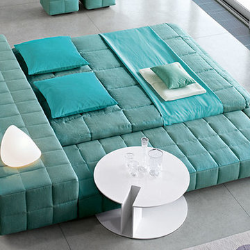 Squaring Penisola Bed by Bonaldo