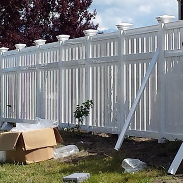 Semi-Private Vinyl Fencing