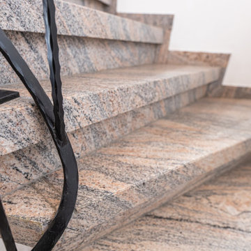 60er Jahre Steintreppenhaus mit dünnen Steinstufen modernisieren