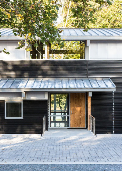 Houzz Tour: Modern Maryland Retreat Gets Cozy