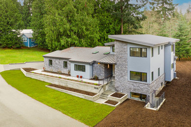 Inspiration for a modern home design remodel in Seattle