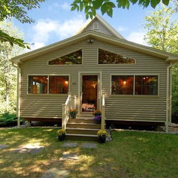 ACTIVE: Winnipesaukee Water Access Home