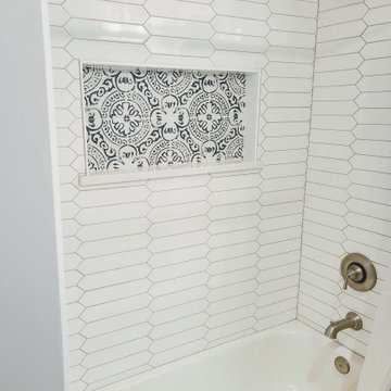 Navy & White Kids Bath with Storage for Two