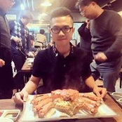 Steven Trần's photo