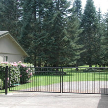 Driveway gates
