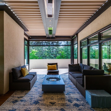 Bowness Alcove StruXure Adjustable Pergola with Phantom Screens