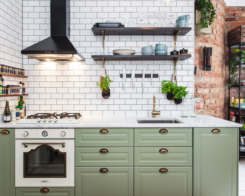 Mediterrane Küchen mit Rückwand aus Metrofliesen Ideen, Design & Bilder